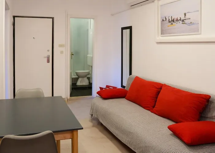 Nika Apartament *